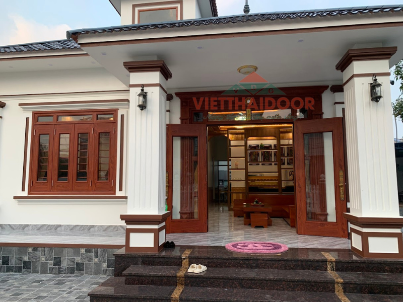 Lắp đặt và bảo dưỡng cửa thép vân gỗ đúng cách