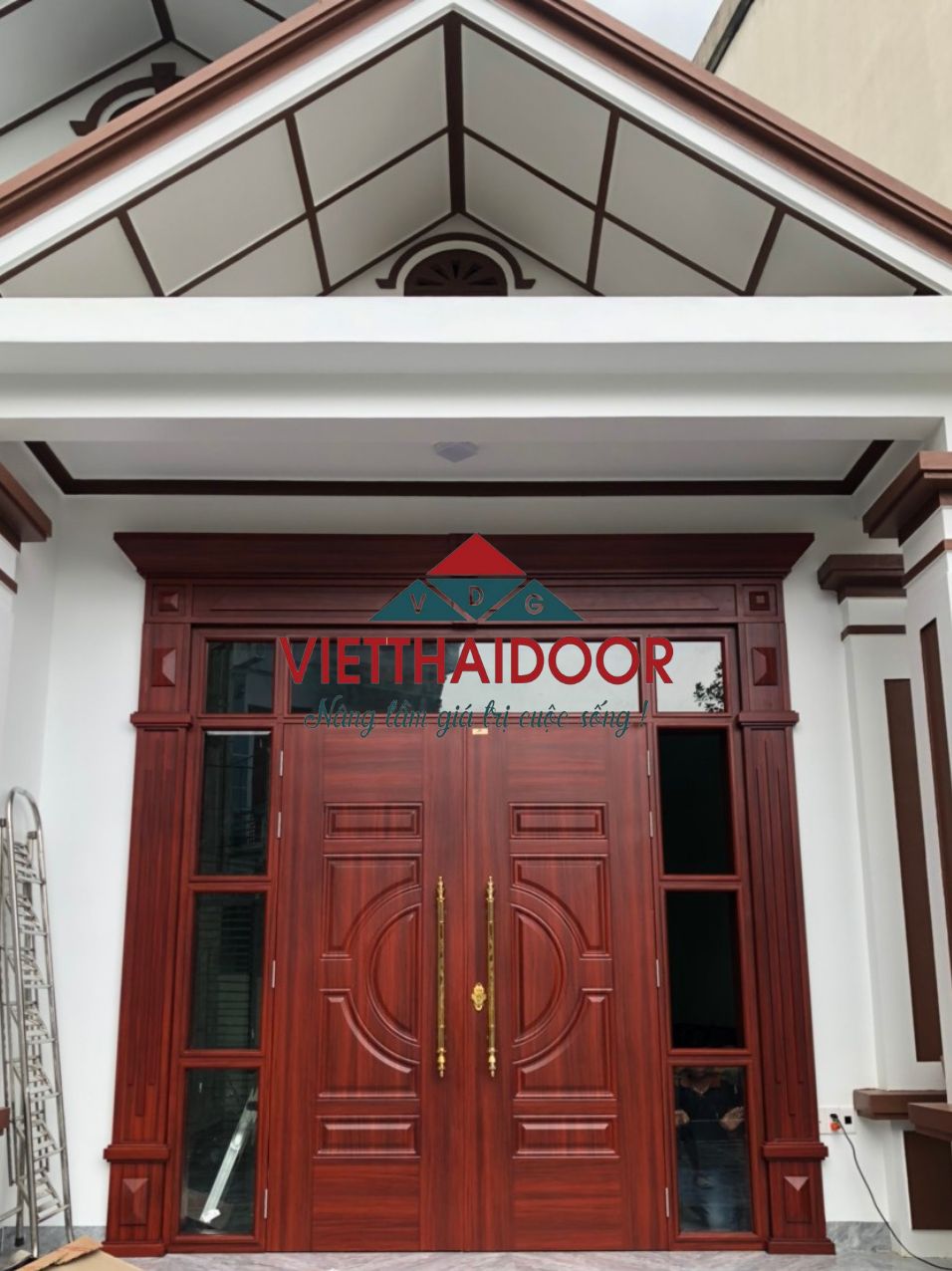 cửa thép vân gỗ 